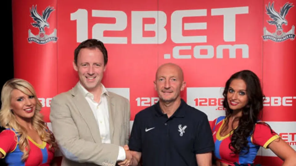 12Bet tài trợ Crystal Palace 2013